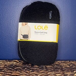 NWT- Lolë Black Fleece Belt Bag
